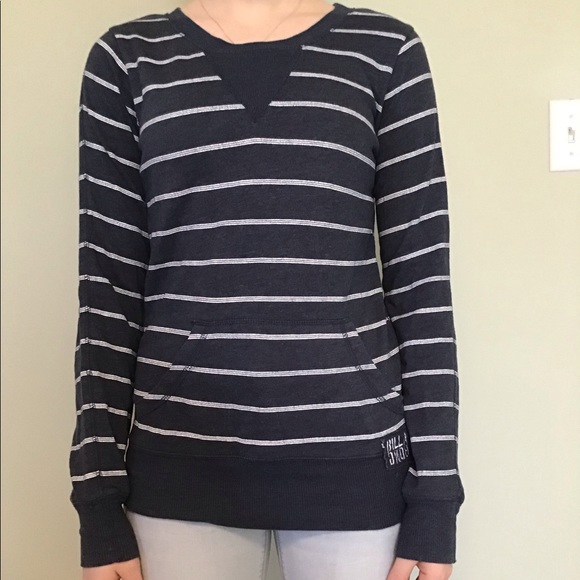 Sweatshirt - Picture 3 of 4